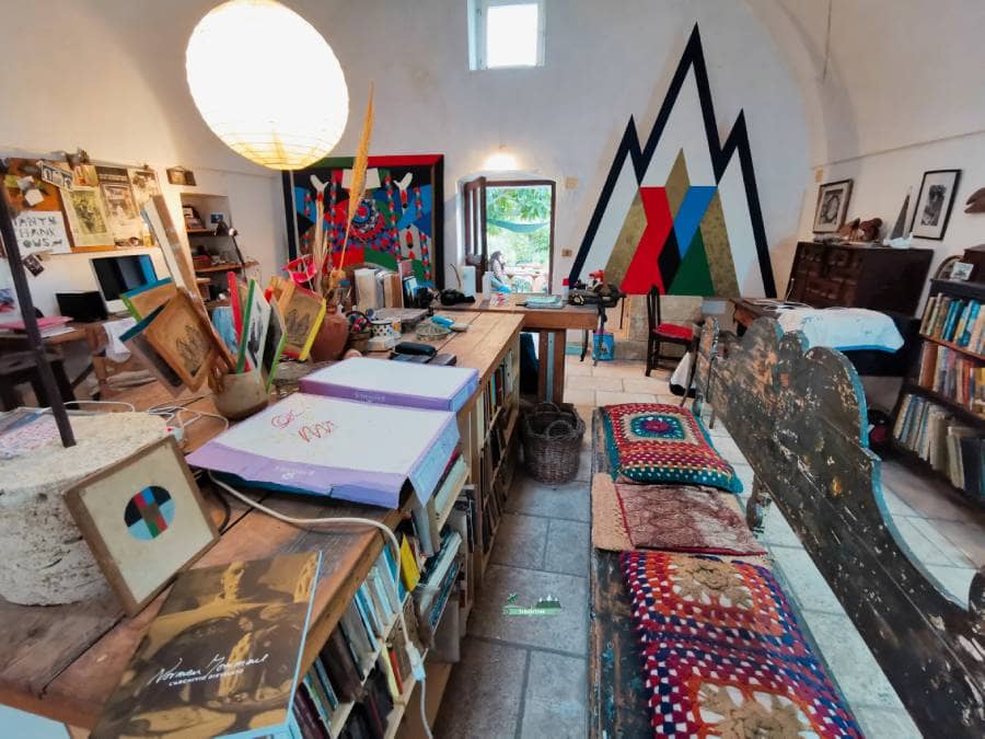 art-colors-studio-pillows-Masseria-Spigolizzi-Salve-Salento-Apulia
