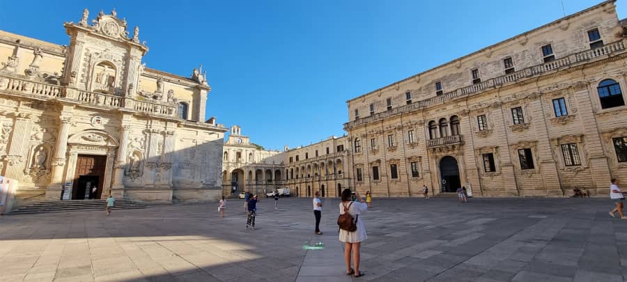 Lecce_itinerario_PiazzaDuomo_TripOrTrek