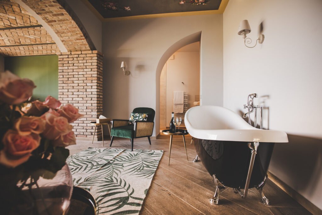 Relais ALMARANTO: eleganza moderna e lezioni di cucina nel Monferrato